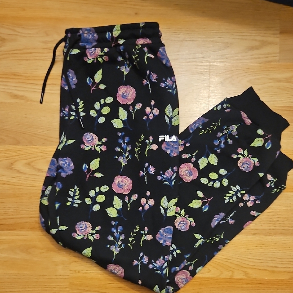 NWOT FILA floral Sweatpant Joggers
